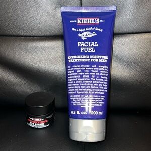 Kiehl’s Facial Fuel Daily Energizing Moisture 
Age Defender Eye Repair